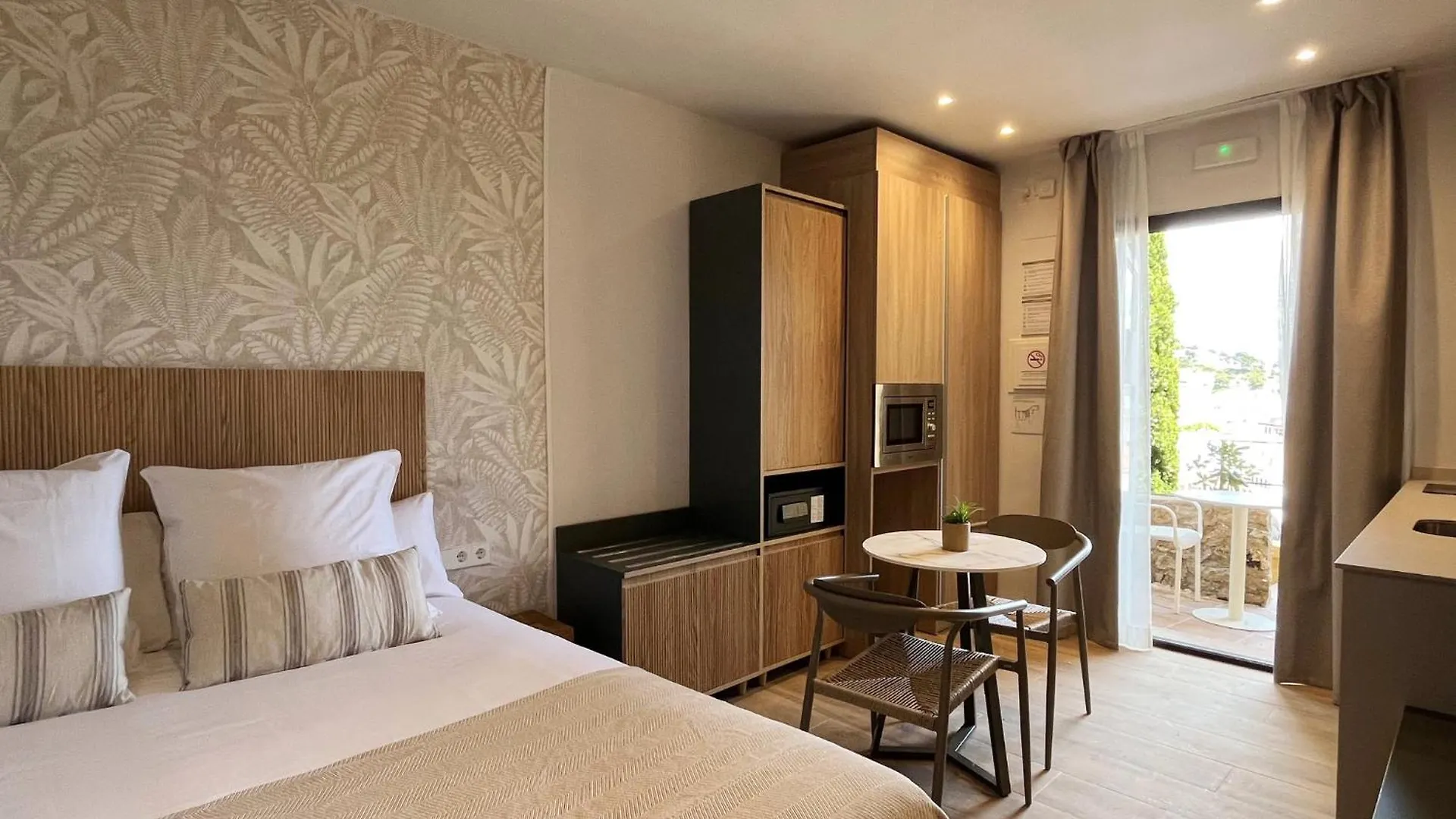 Feelathome Vil-La Romana Tossa de Mar 0*,