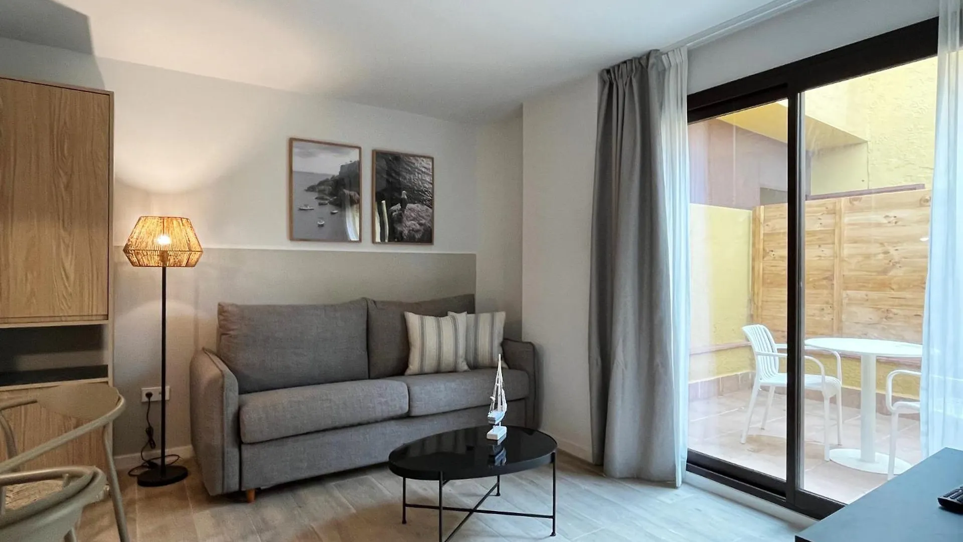 Feelathome Vil-La Romana Tossa de Mar Aparthotel
